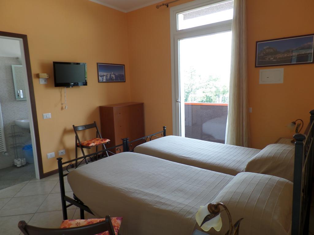 B&B Partenza Funivia Lecco Værelse billede