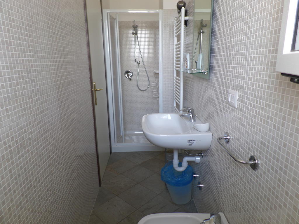 B&B Partenza Funivia Lecco Værelse billede