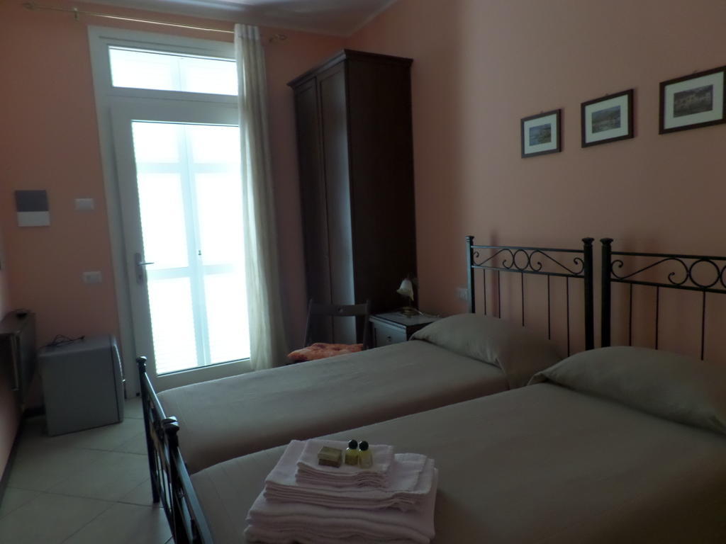 B&B Partenza Funivia Lecco Værelse billede